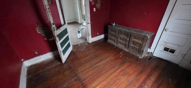 Centralia House: 1119 S Brookside Ave