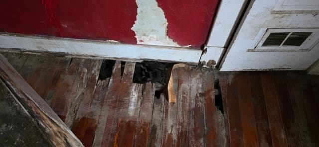 Centralia House: 1119 S Brookside Ave