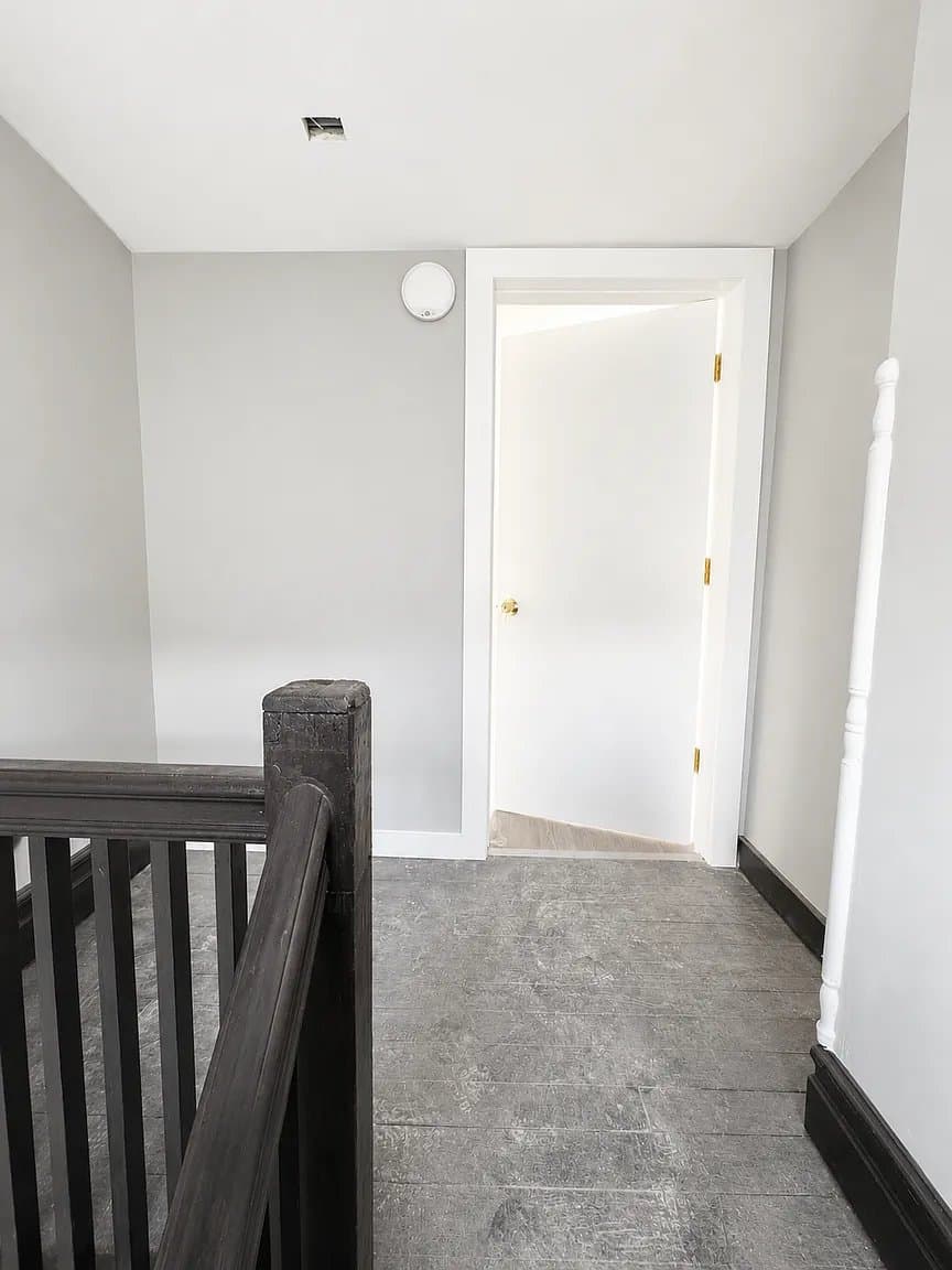 Newark Apartment: 899 S 19th St