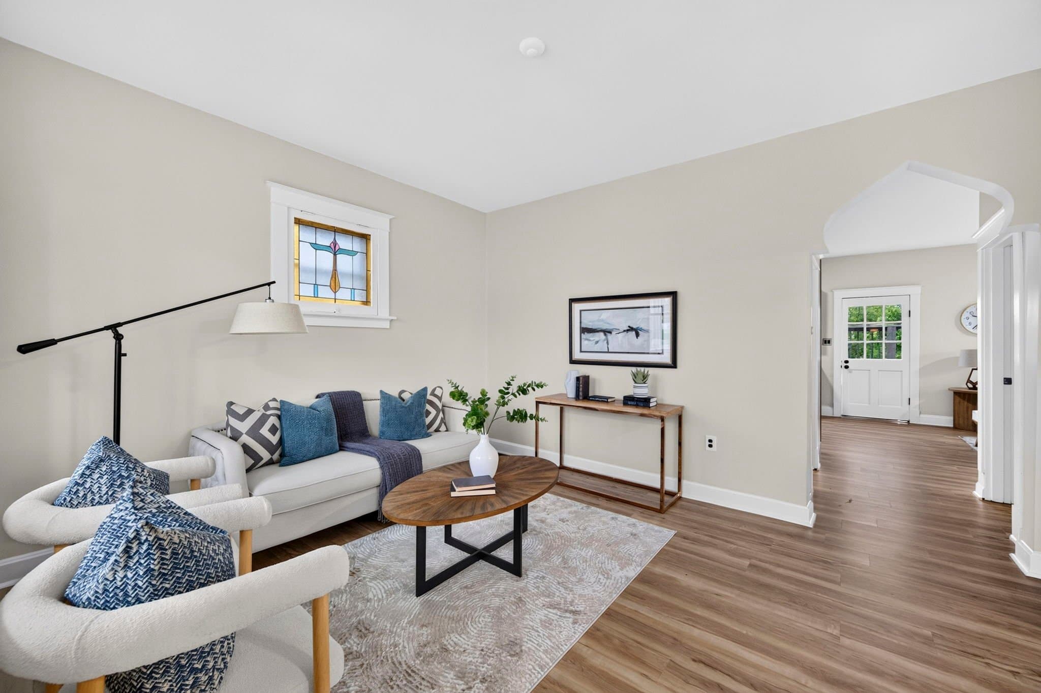 Affton House: 8706 Valcour Ave