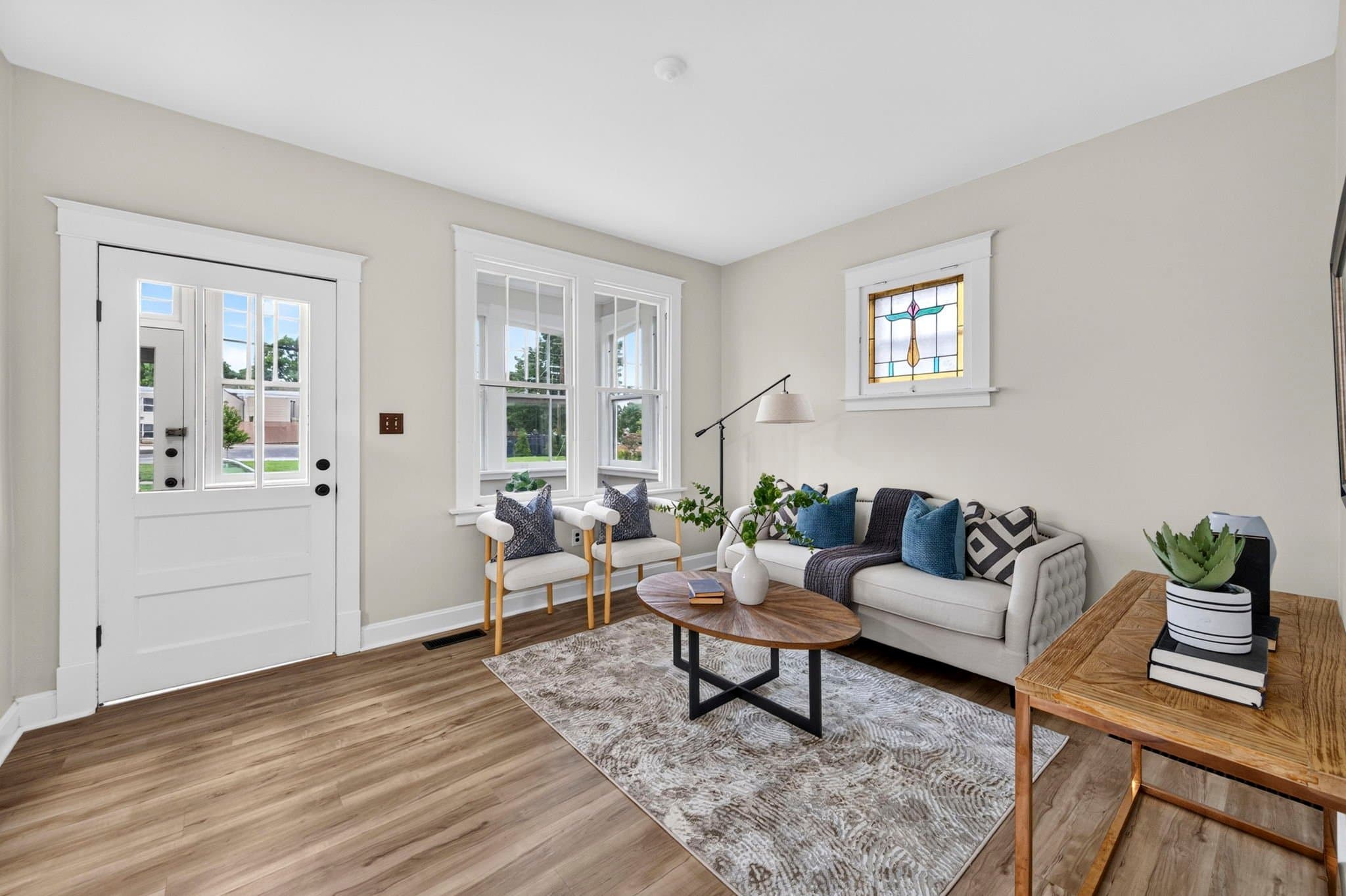 Affton House: 8706 Valcour Ave