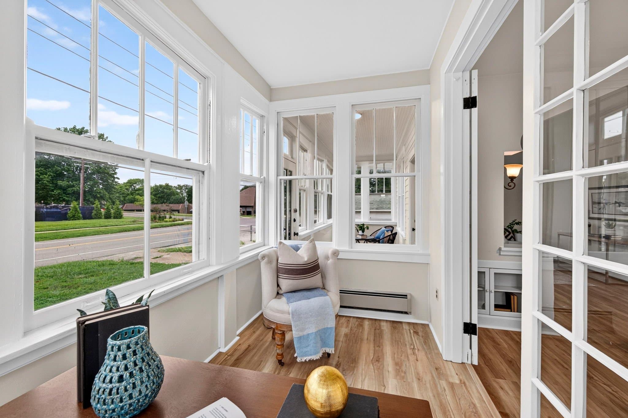 Affton House: 8706 Valcour Ave