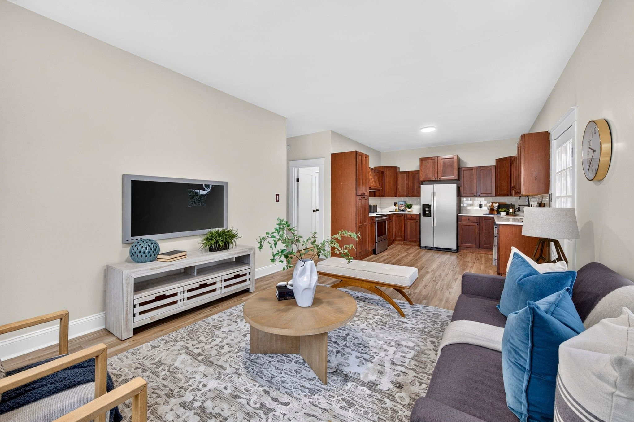 Affton House: 8706 Valcour Ave