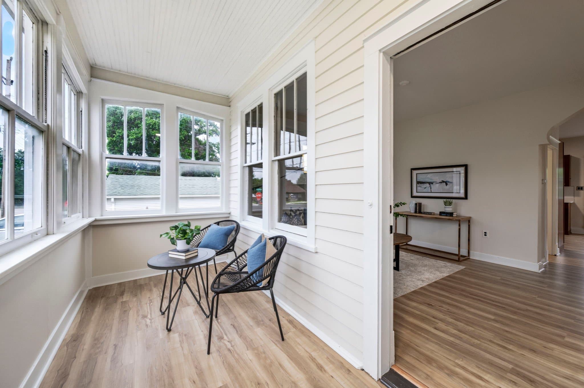 Affton House: 8706 Valcour Ave
