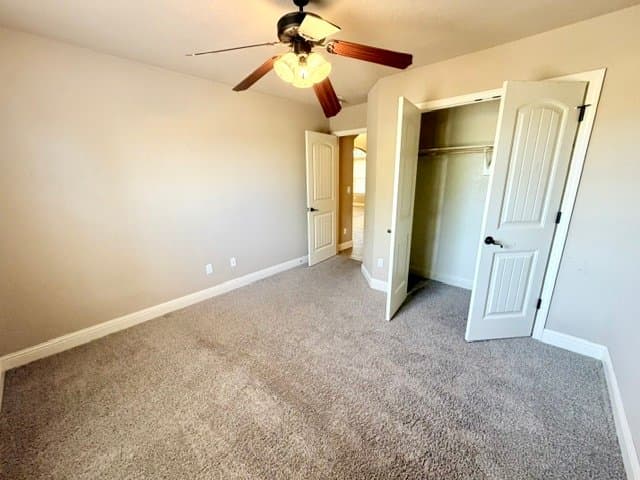 Bentonville House: 1901 SW Ashbury St