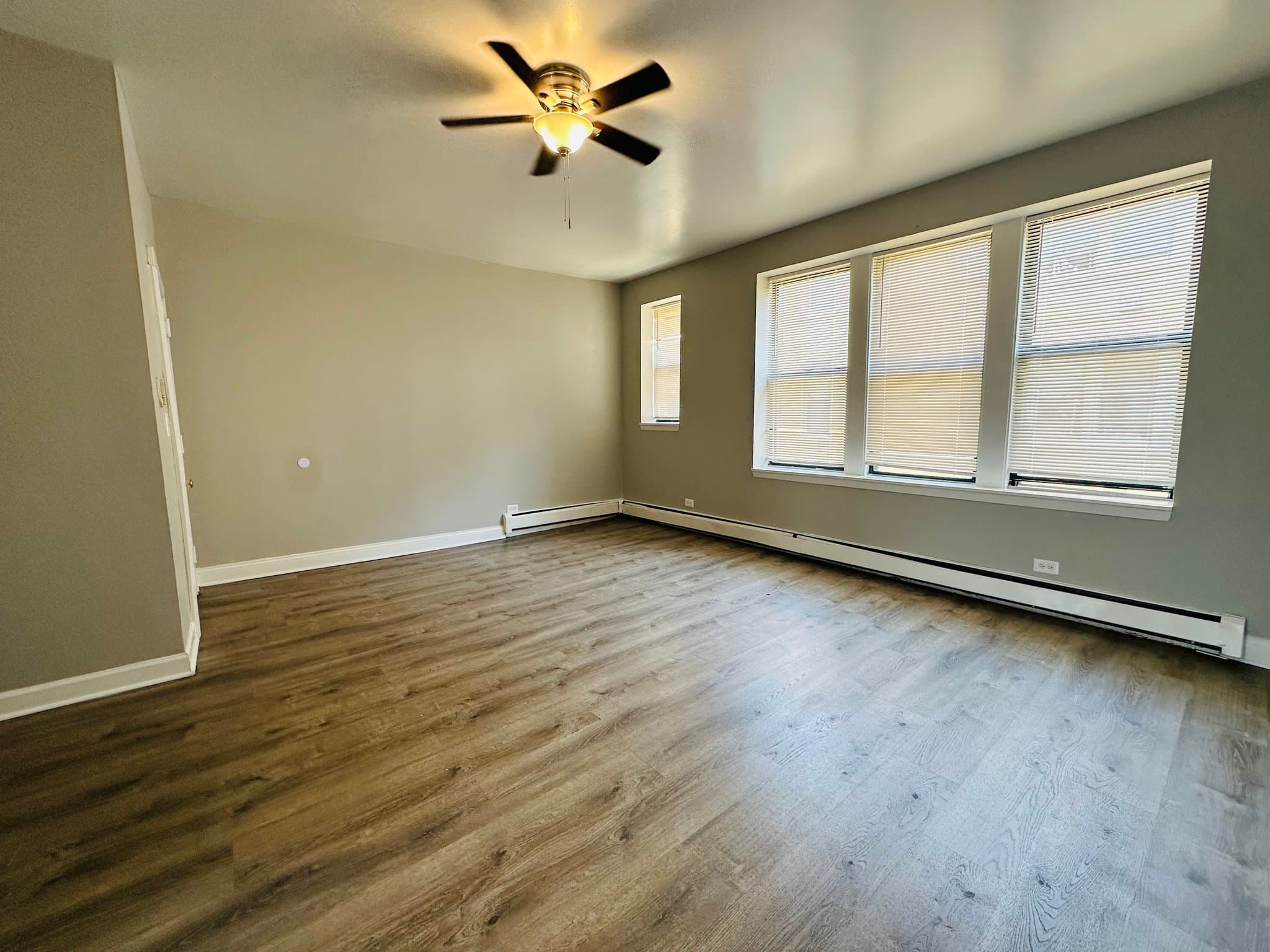 Chicago Apartment: 5645-5657 W Washington Blvd