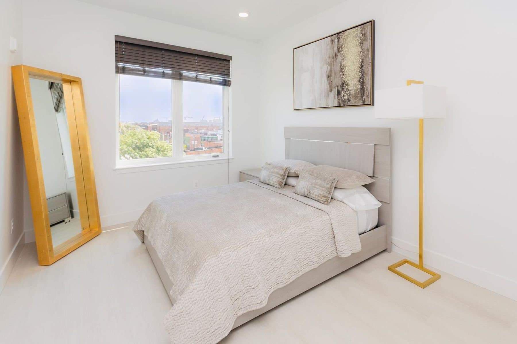 Baltimore Apartment: 520 S. Caroline Street