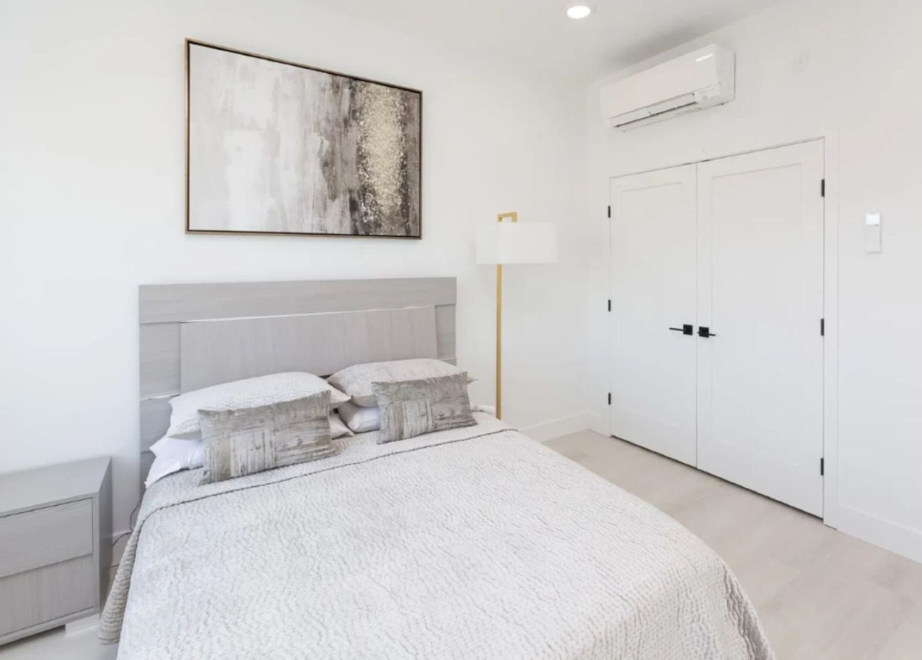 Baltimore Apartment: 520 S. Caroline Street