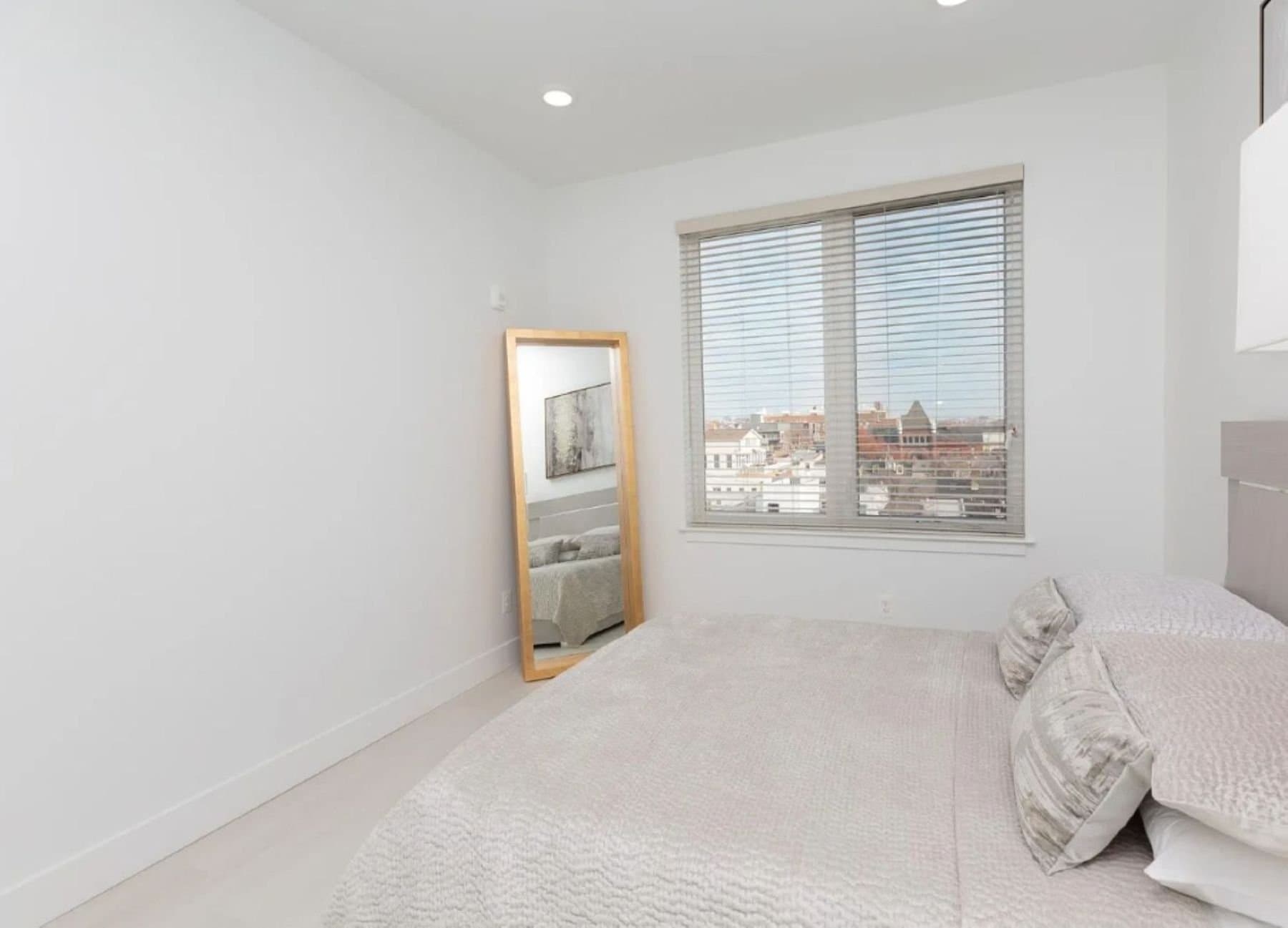Baltimore Apartment: 520 S. Caroline Street
