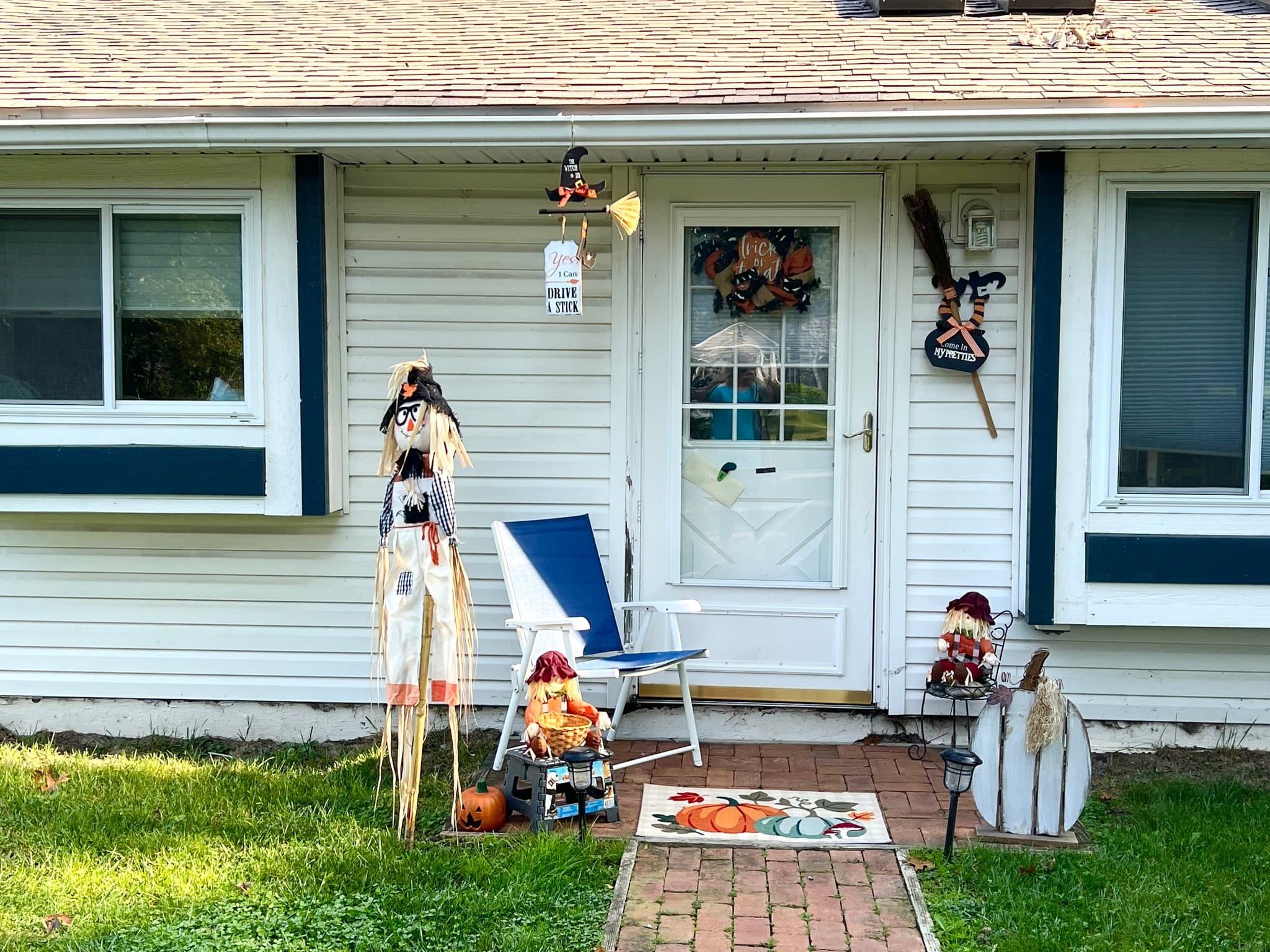 Commerce Township House: 320 Polvadera St