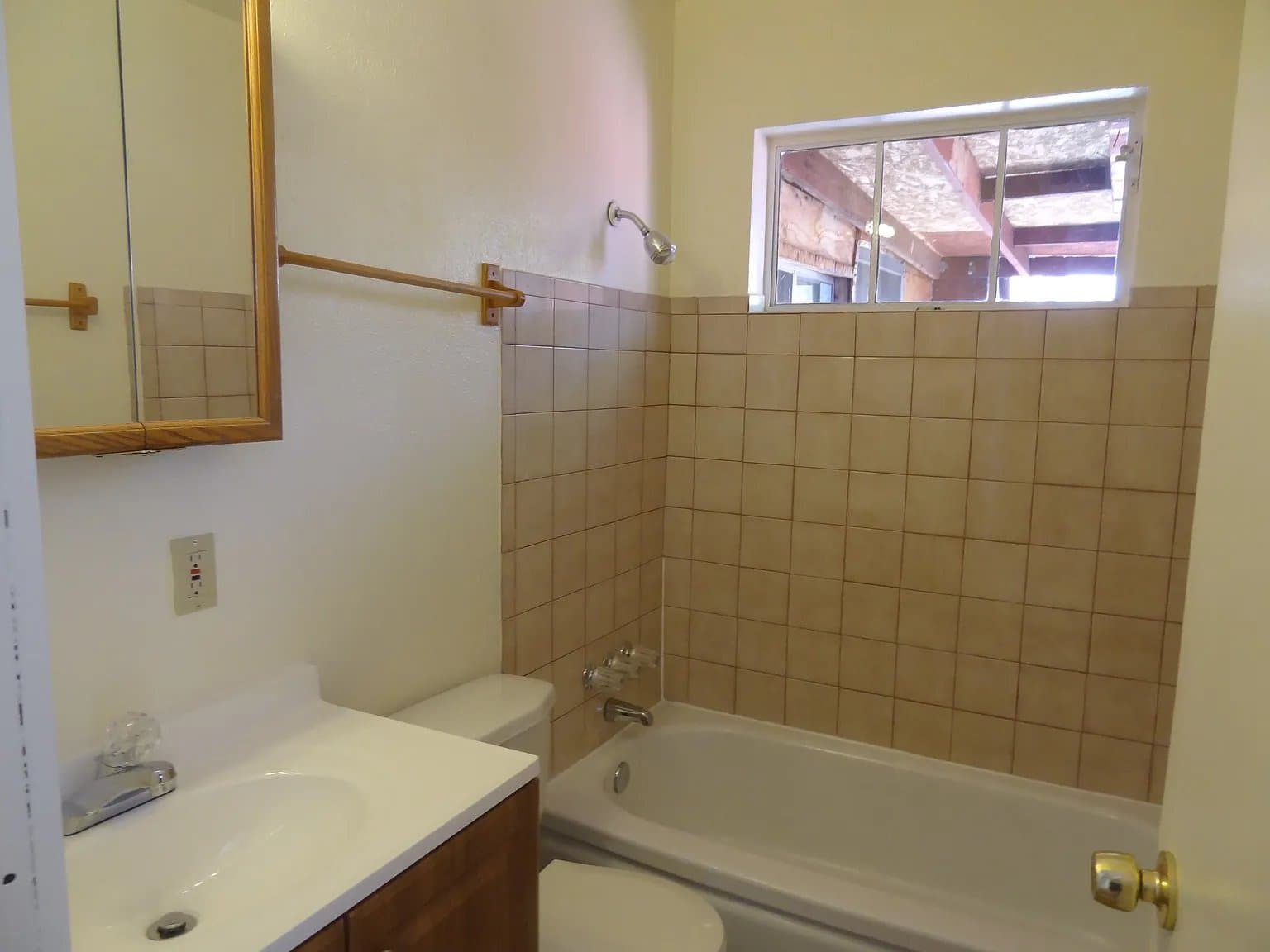 Denver House: 9230 Hoffman Way