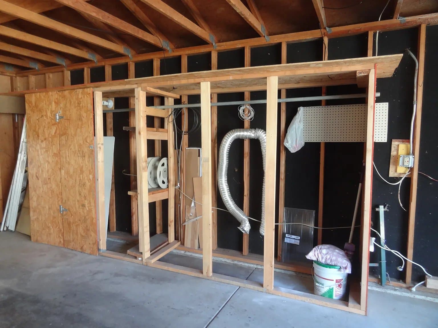 Denver House: 9230 Hoffman Way