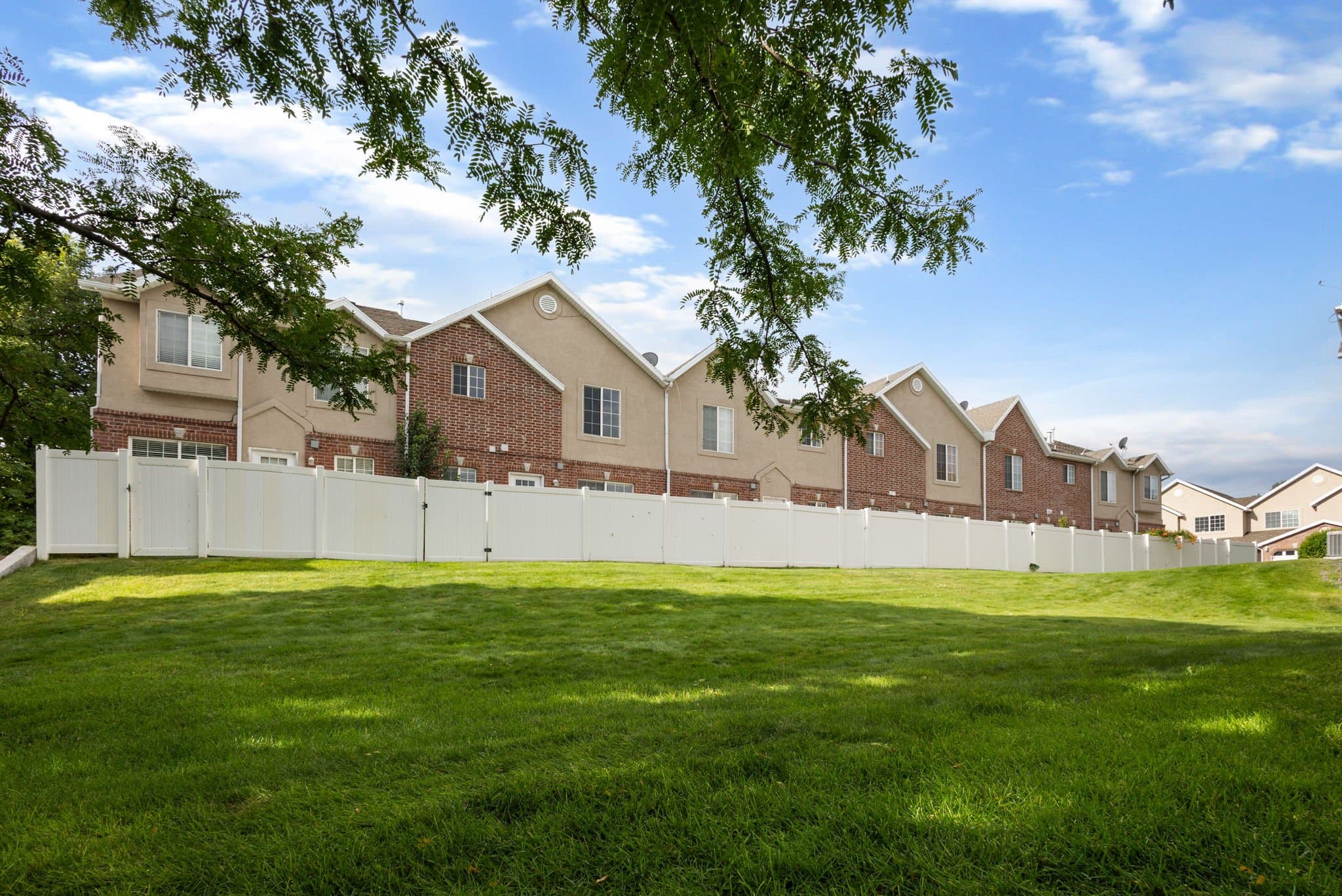 South Jordan Townhome: 3878 Sage Meadow Dr
