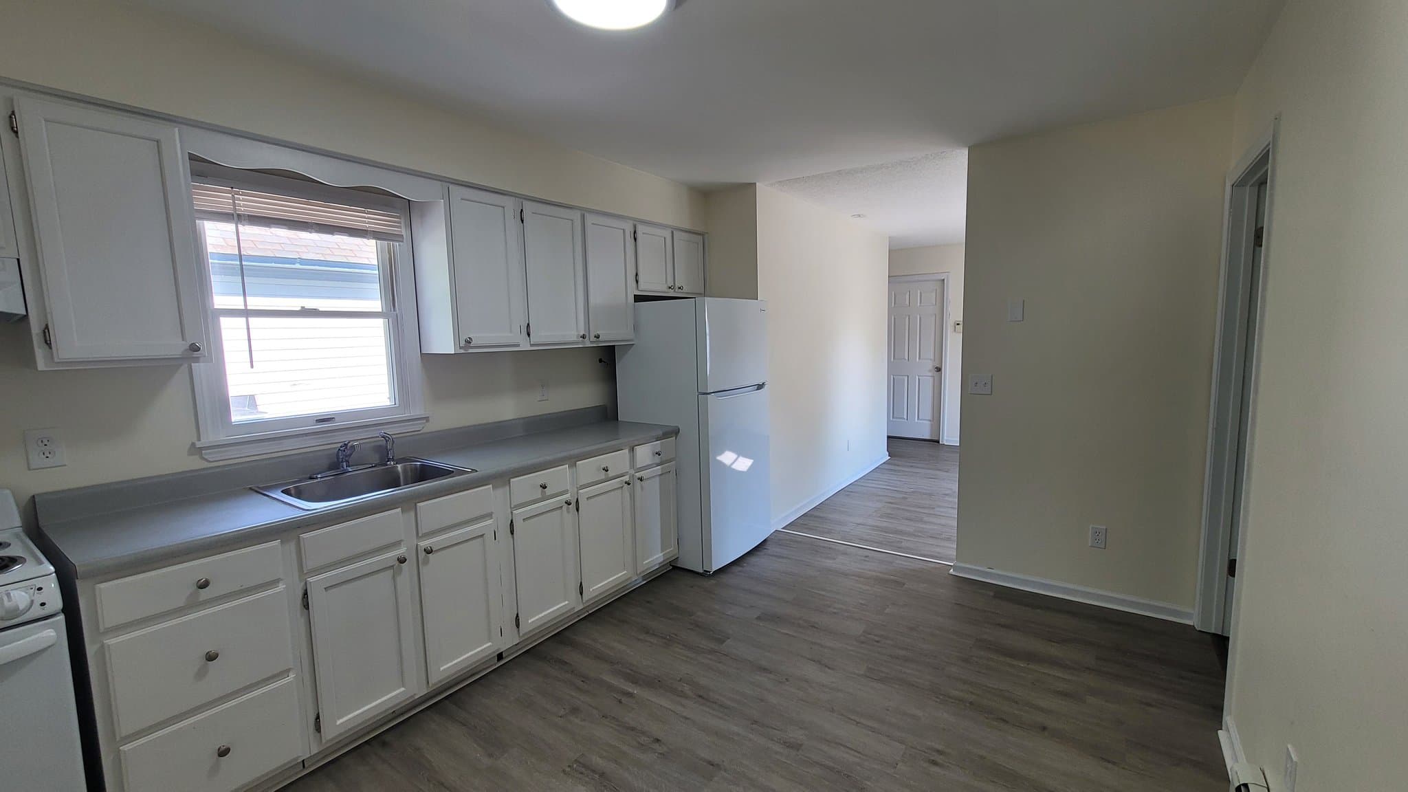 Glens Falls Apartment: 8 William St