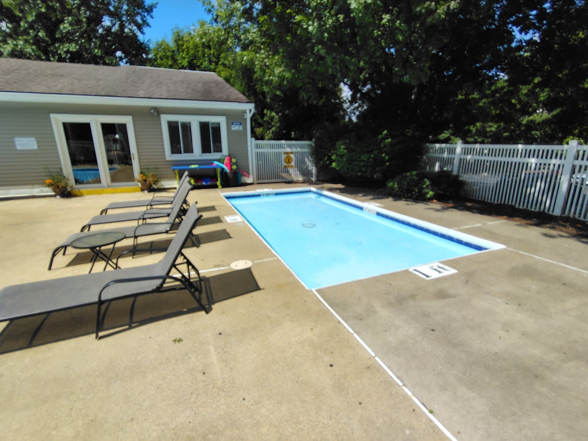 Lynchburg Apartment: 600 Reusens Road