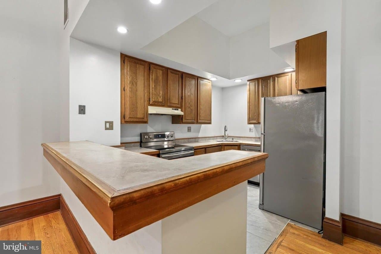Washington Apartment: 1331 T Street NW B