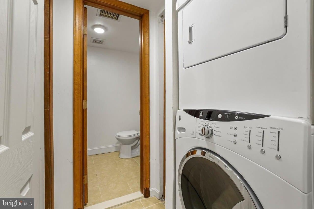 Washington Apartment: 1331 T Street NW B