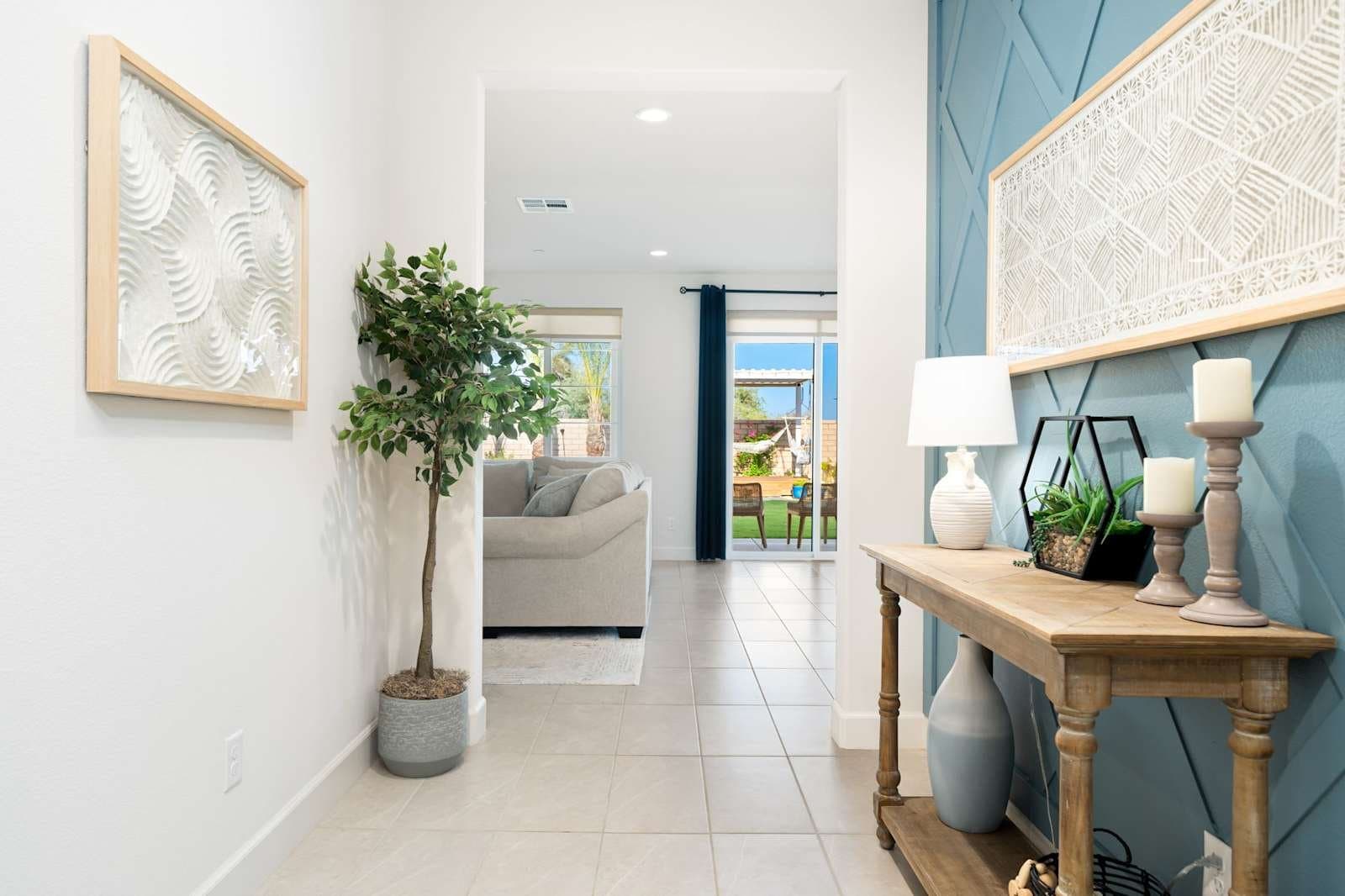 La Quinta House: 58132 Aragon Way