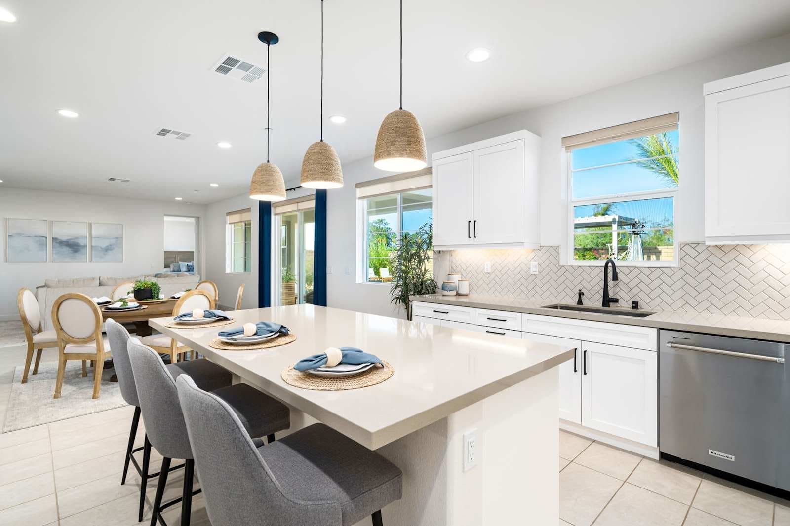 La Quinta House: 58132 Aragon Way