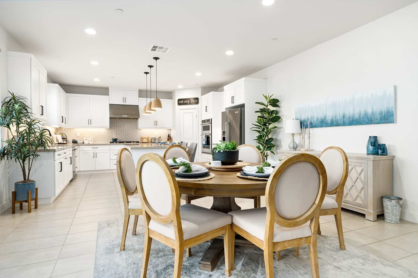 La Quinta House: 58132 Aragon Way