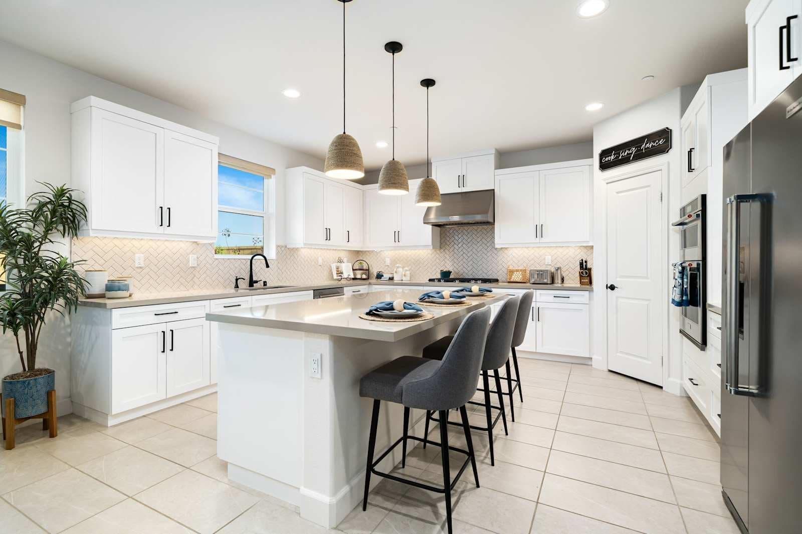 La Quinta House: 58132 Aragon Way
