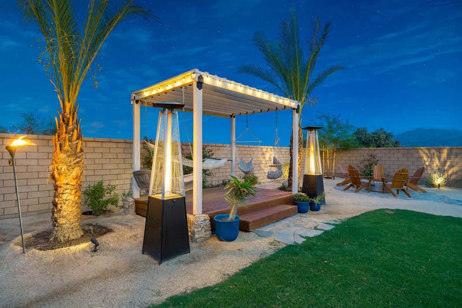 La Quinta House: 58132 Aragon Way