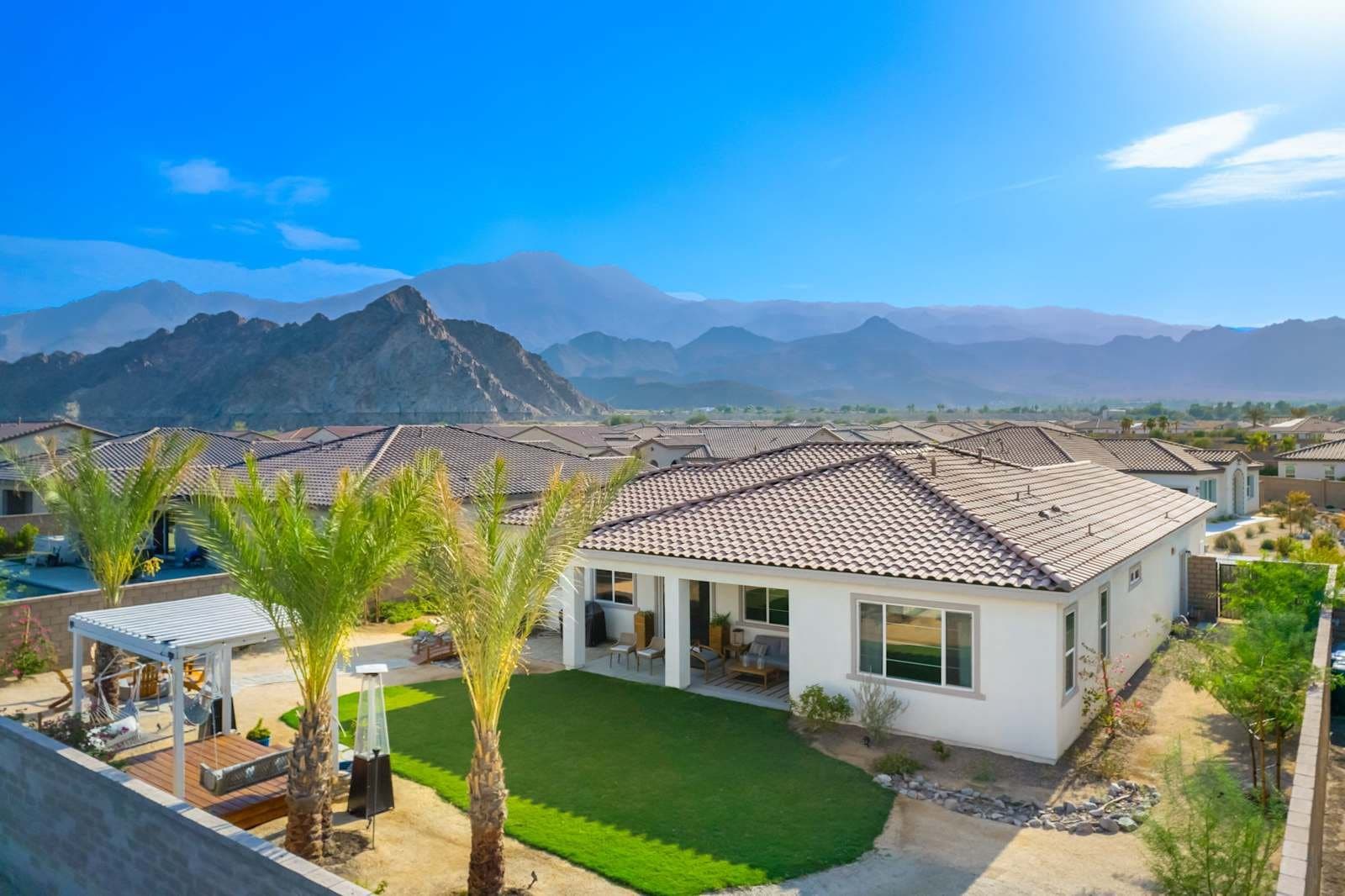 La Quinta House: 58132 Aragon Way
