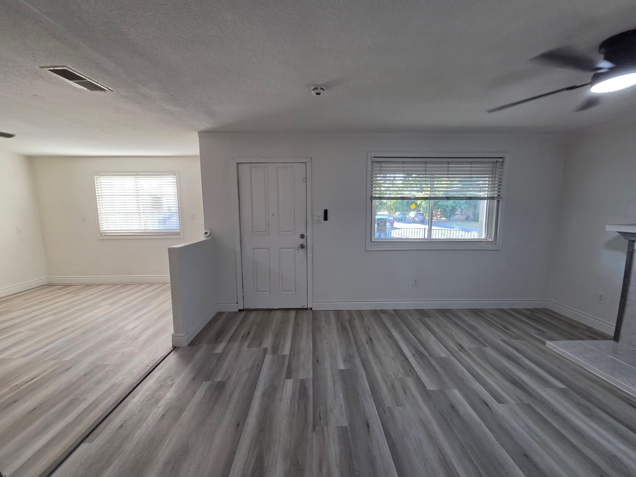 Sacramento House: 2594 American Ave.