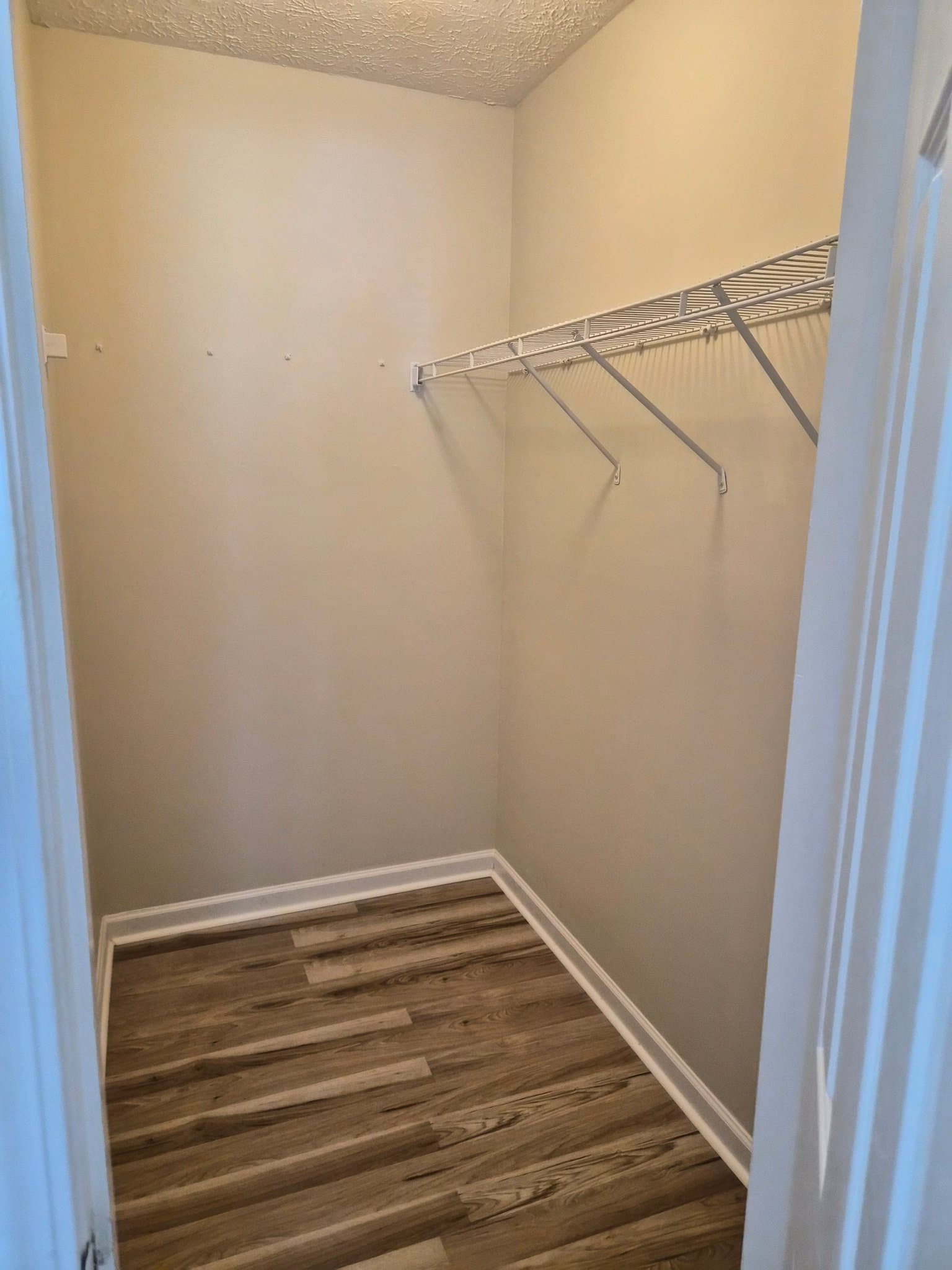 Newnan House: 23 Potomac Trl