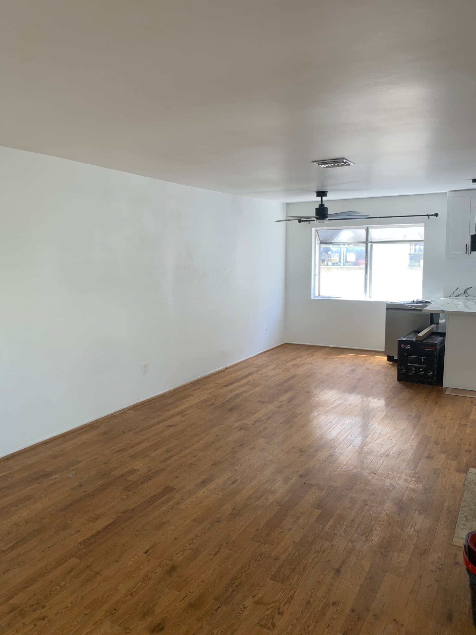Los Angeles Condo: 1101 Laveta Terrace
