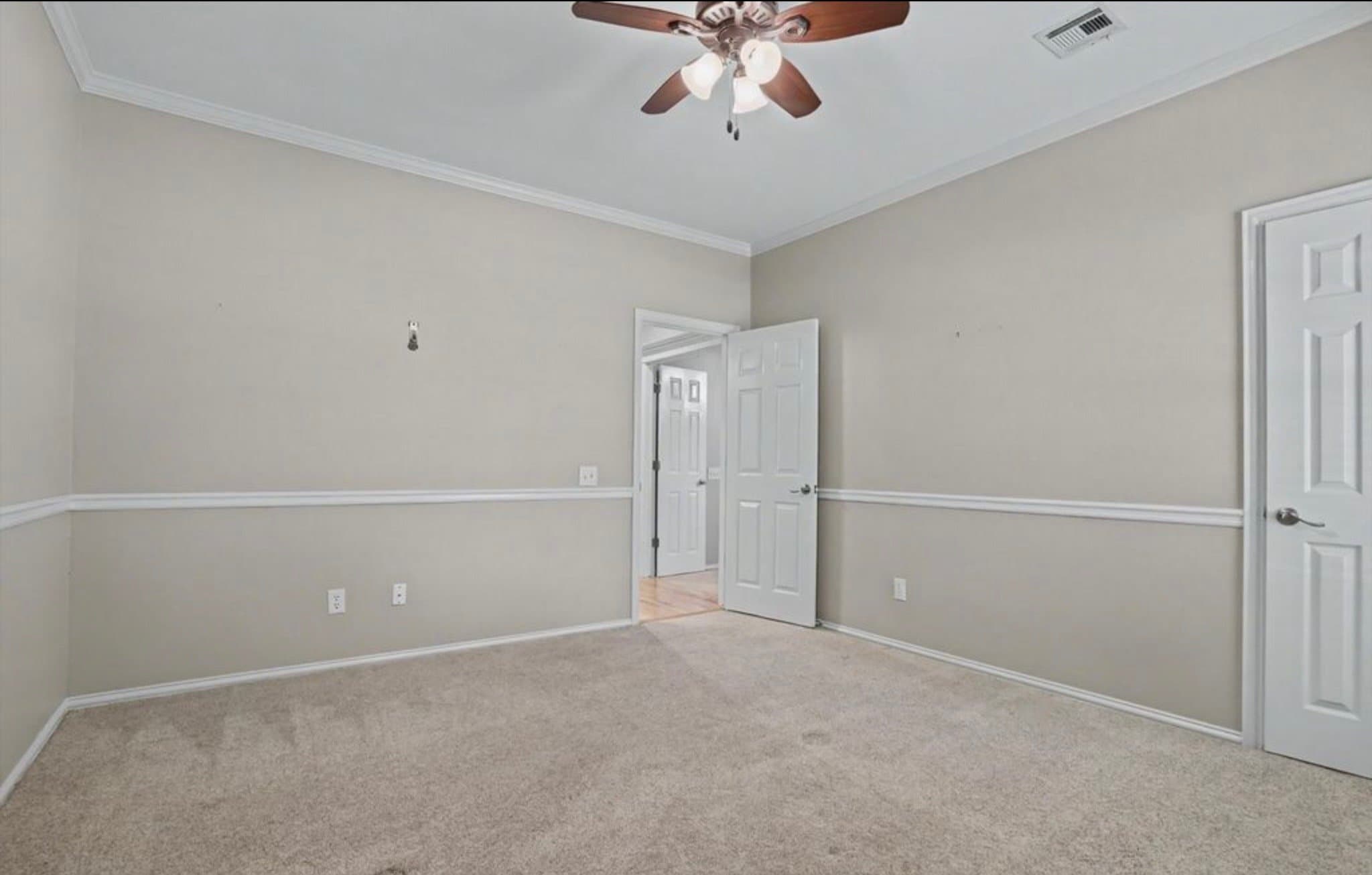 Broken Arrow House: 412 N Forest Ridge Blvd