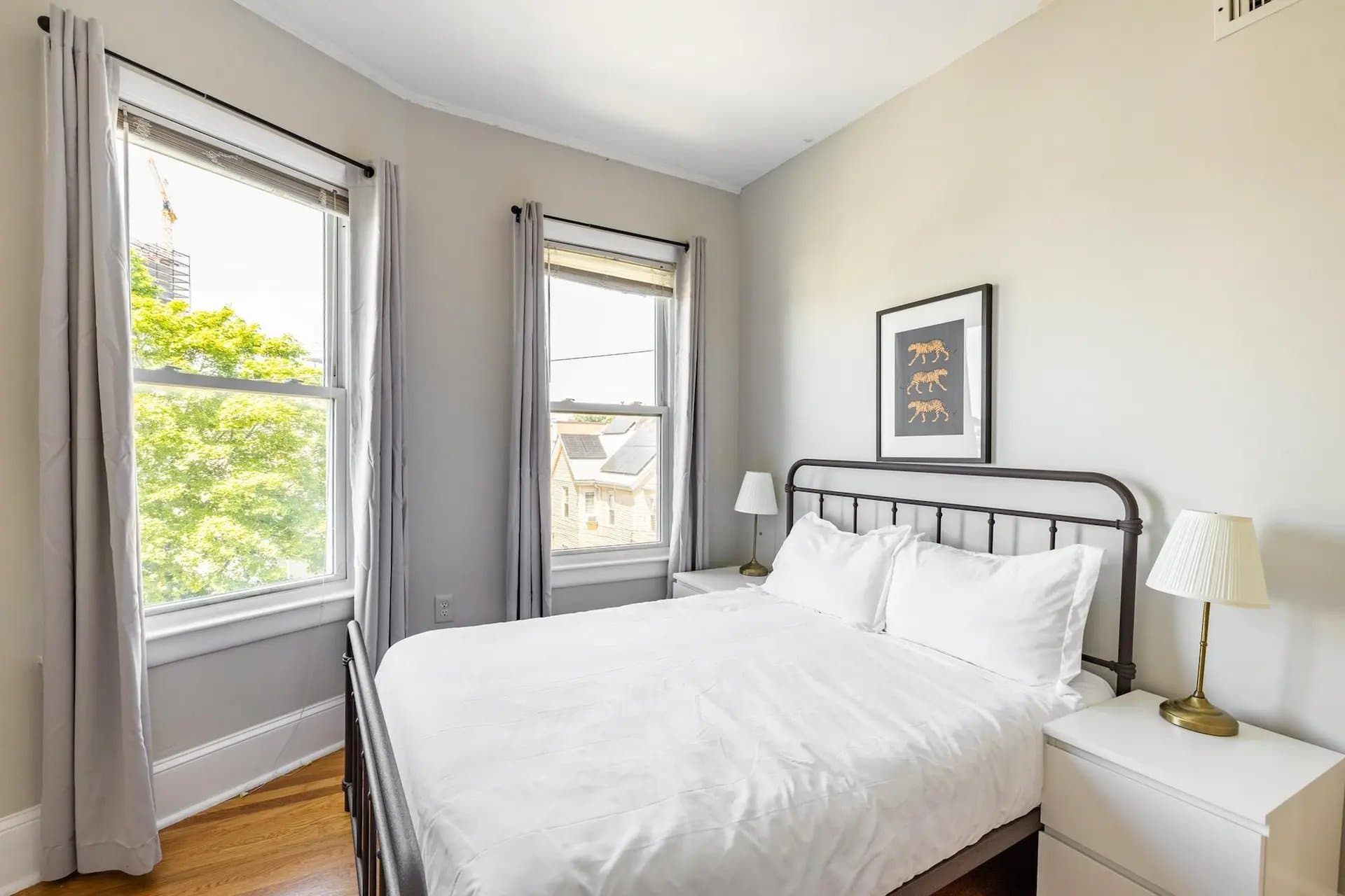 Somerville Apartment: 21 Rossmore St