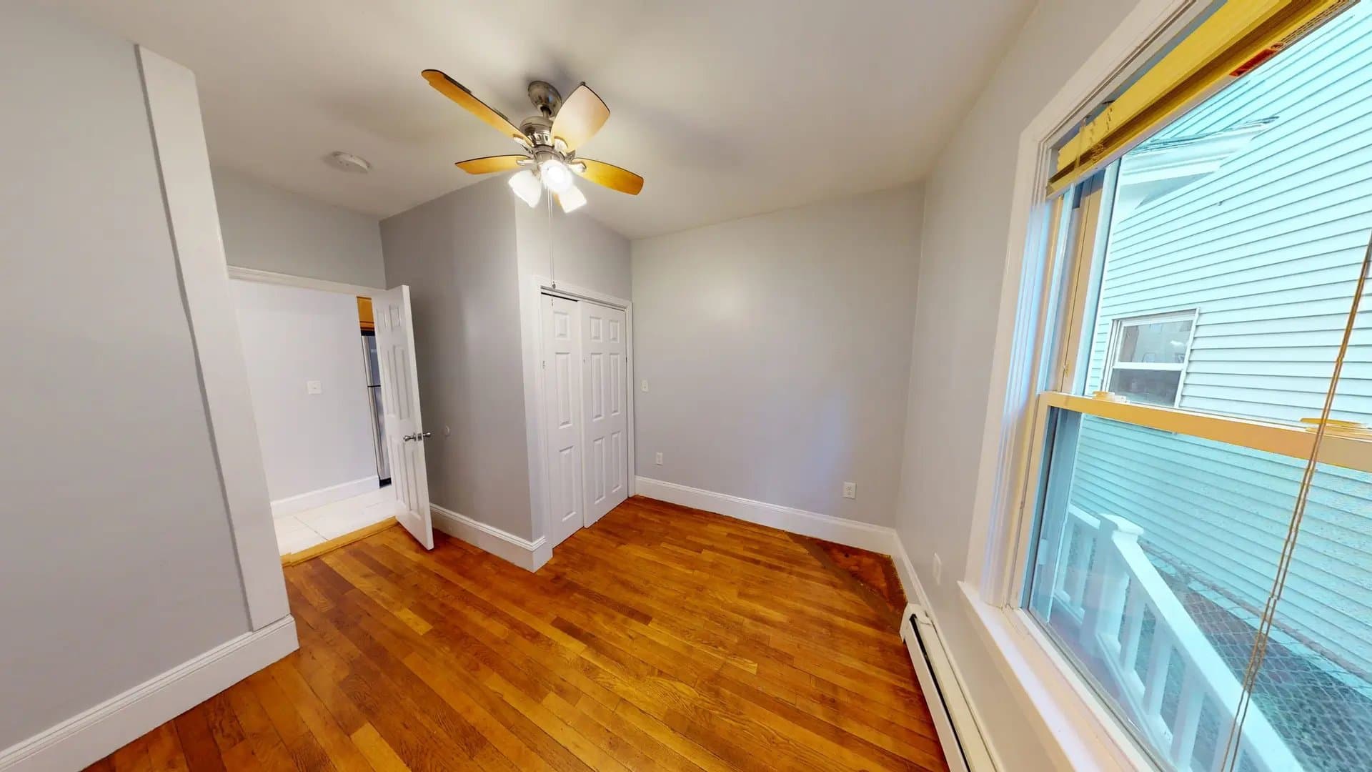Somerville Apartment: 21 Rossmore St