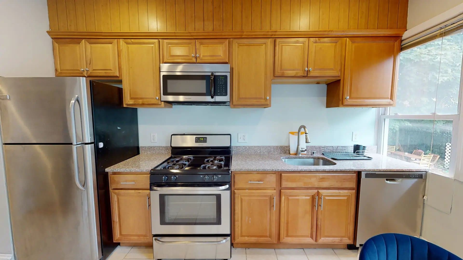 Somerville Apartment: 21 Rossmore St