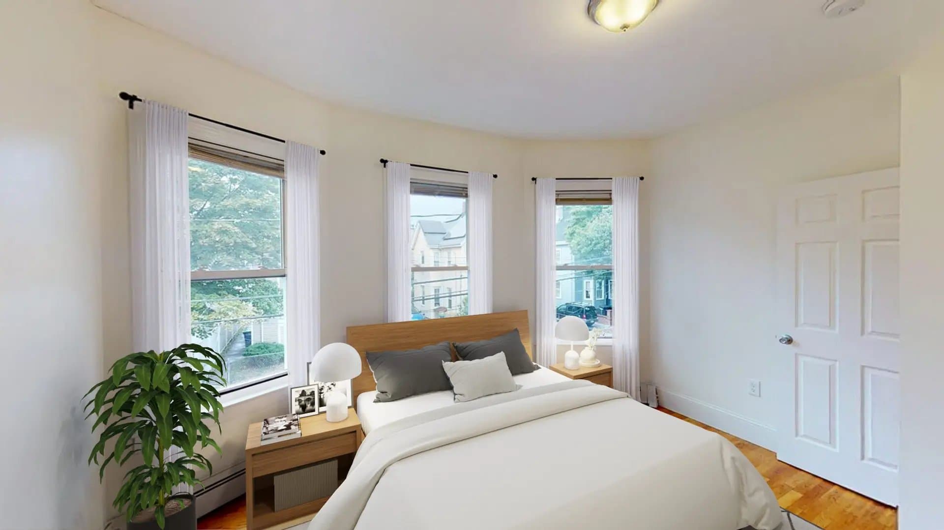 Somerville Apartment: 21 Rossmore St