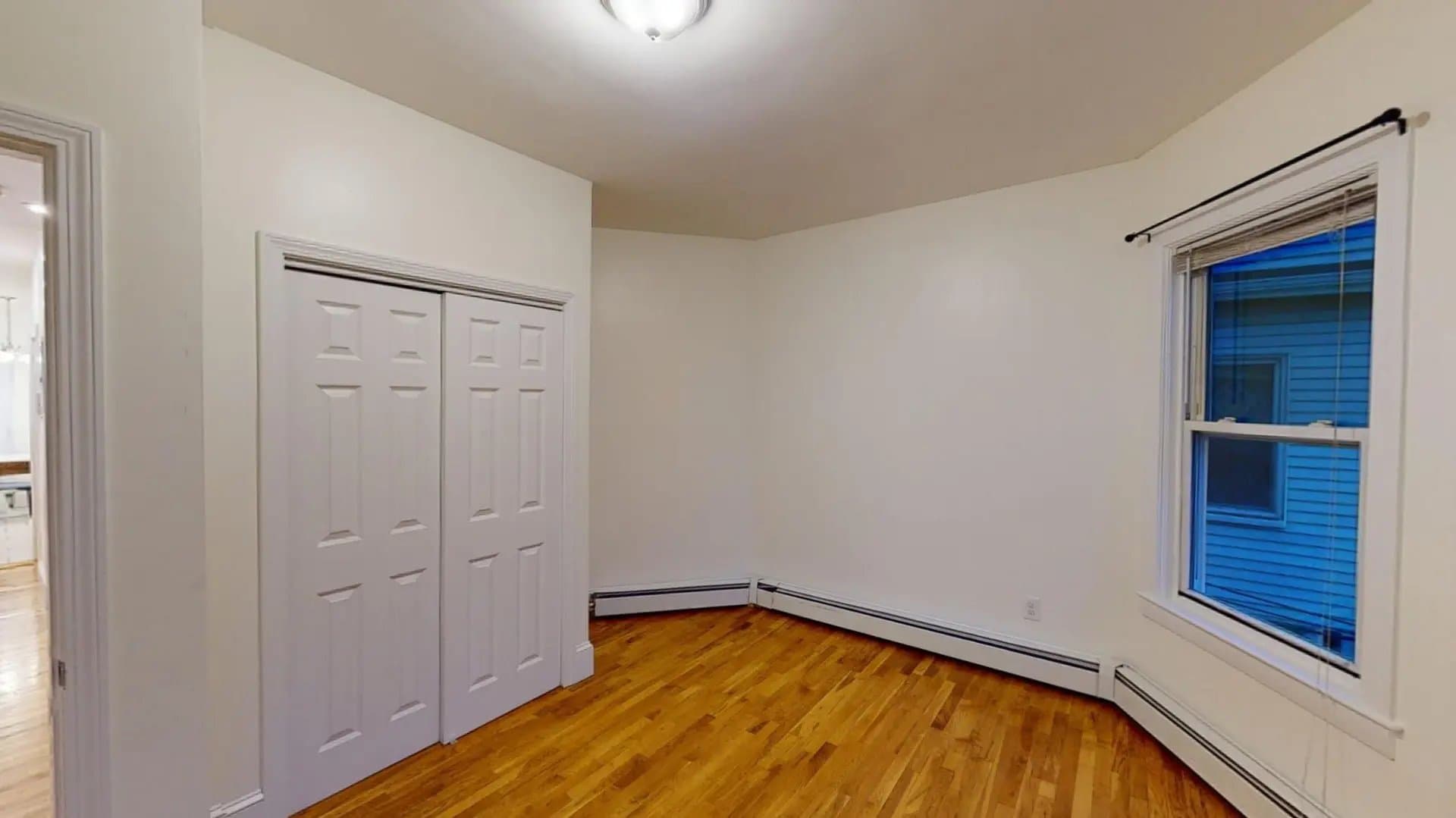 Somerville Apartment: 21 Rossmore St