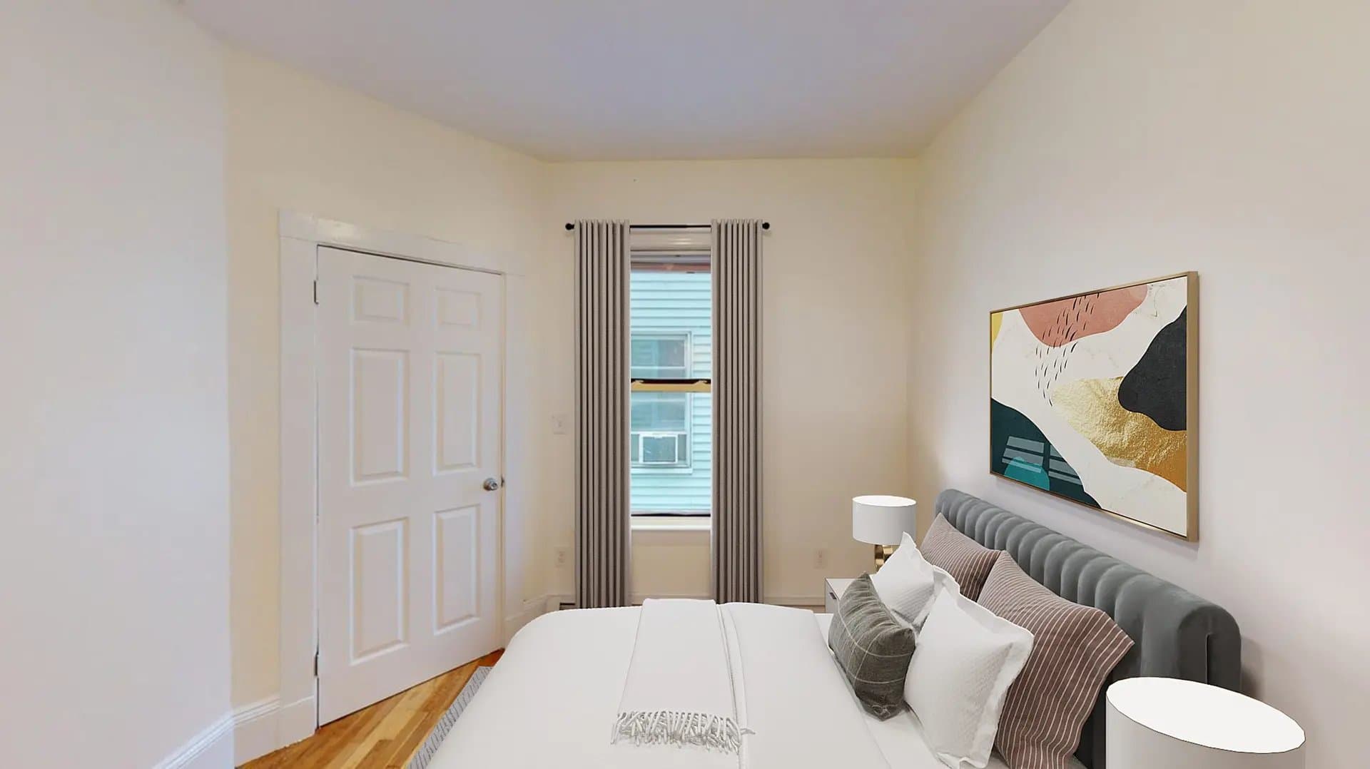 Somerville Apartment: 21 Rossmore St