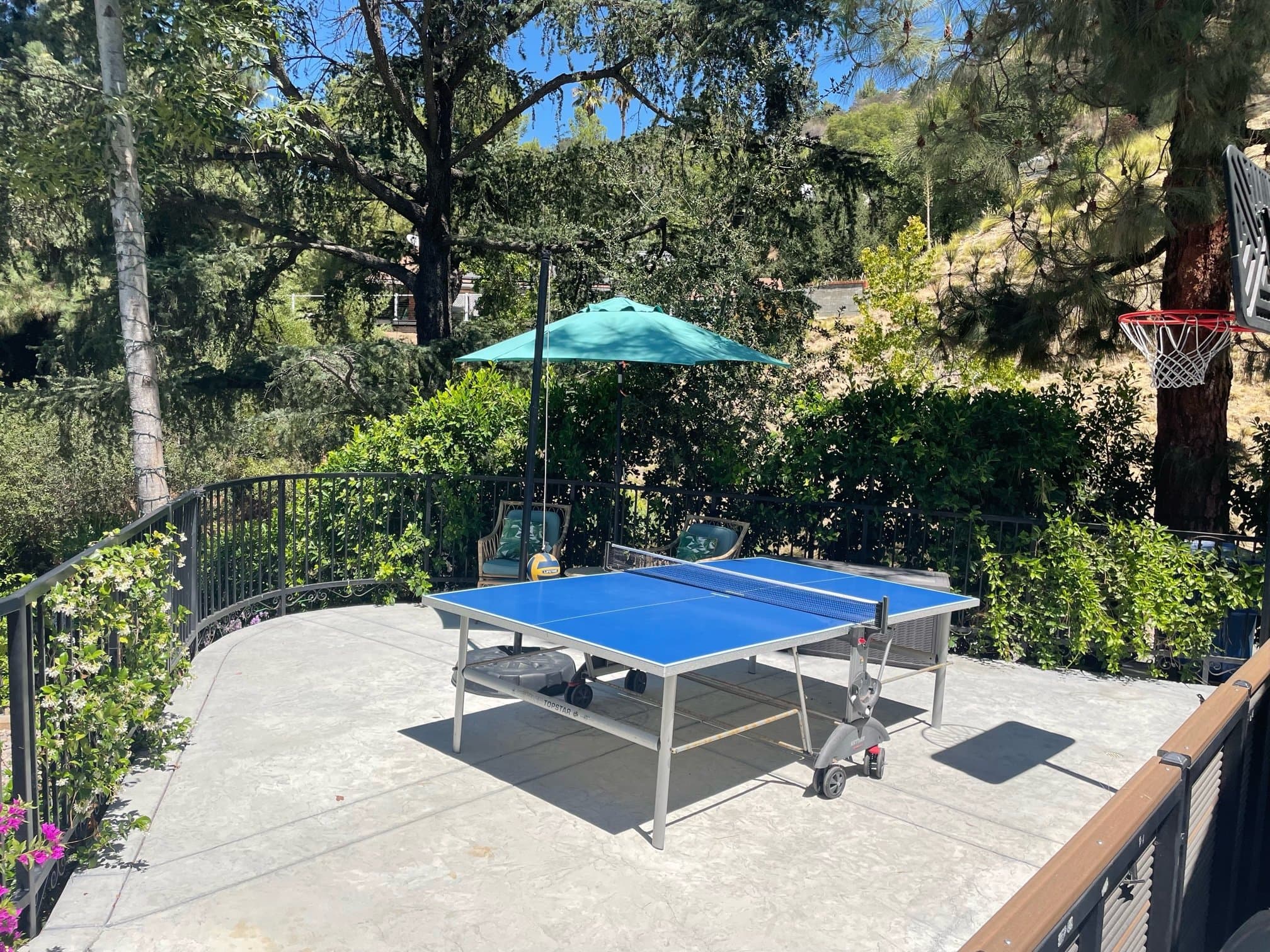 La Canada Flintridge House: 526 Venado Vista Drive