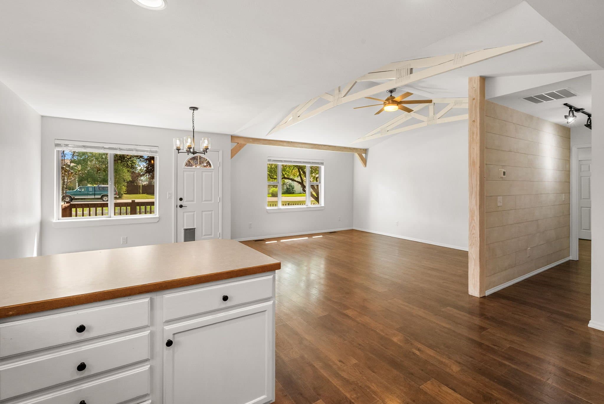Belgrade House: 1397 N River Rock