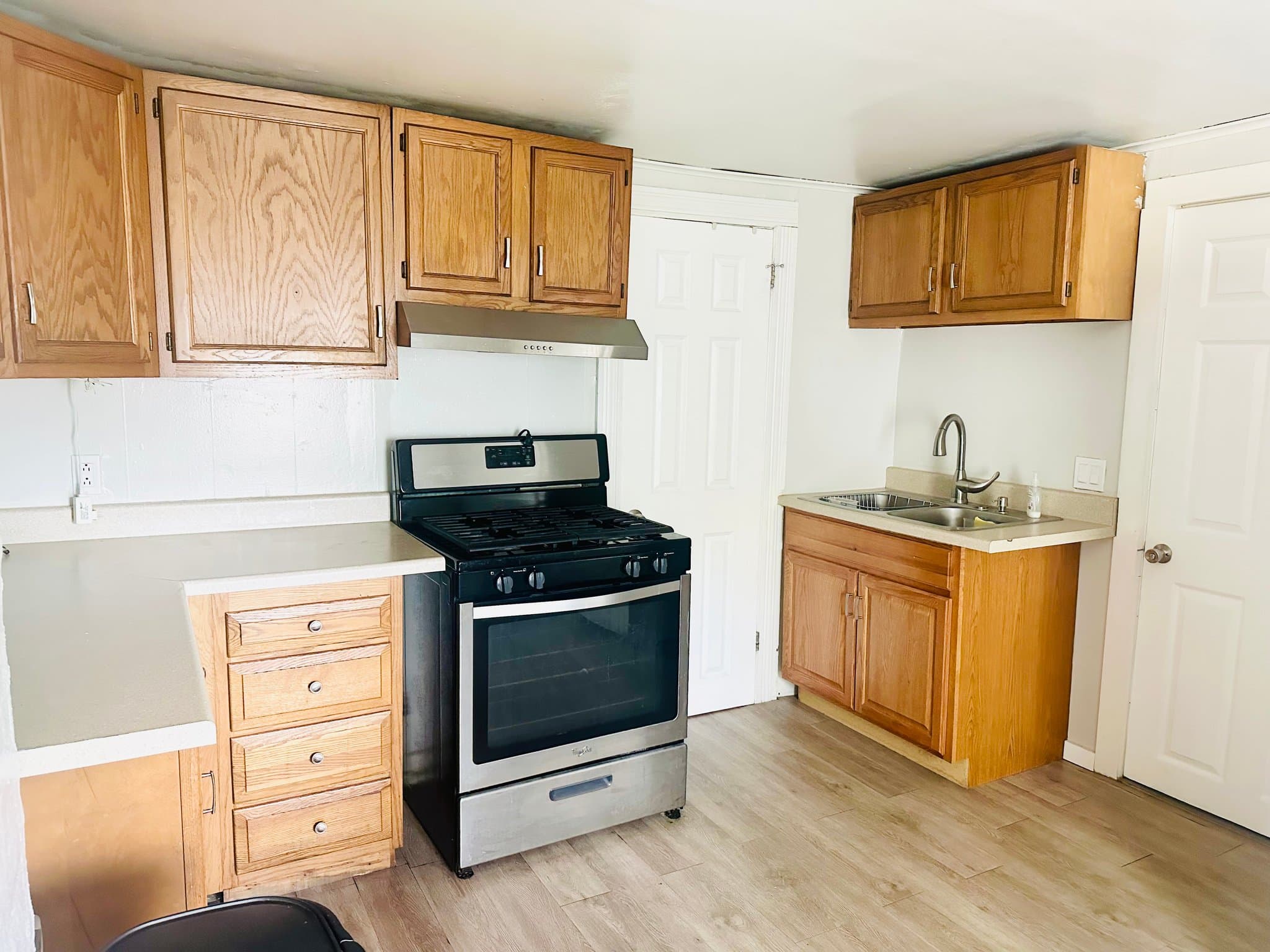 Binghamton Single Room: 10 Garfield ave