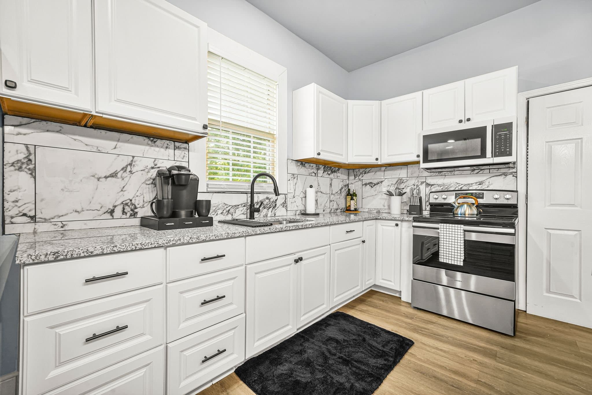 Atlanta House: 1363 Jonesboro Rd SE,
