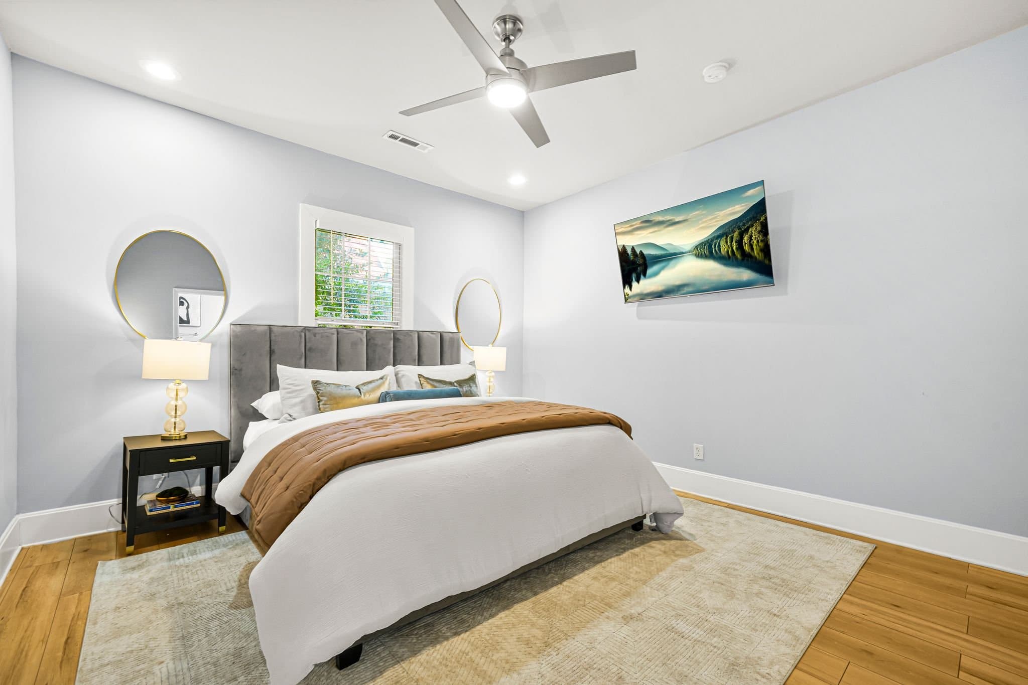 Atlanta House: 1363 Jonesboro Rd SE,