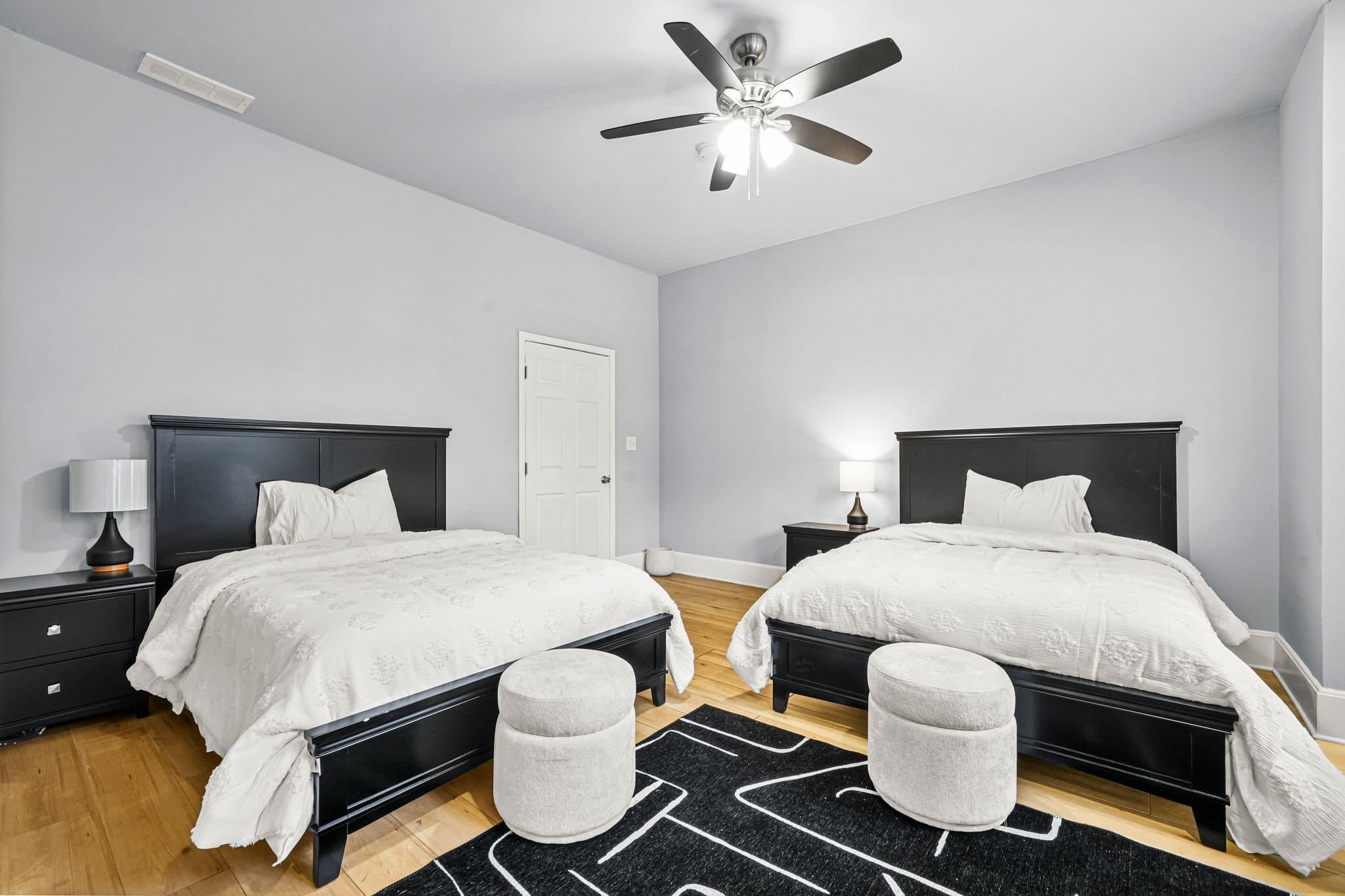 Atlanta House: 1363 Jonesboro Rd SE,