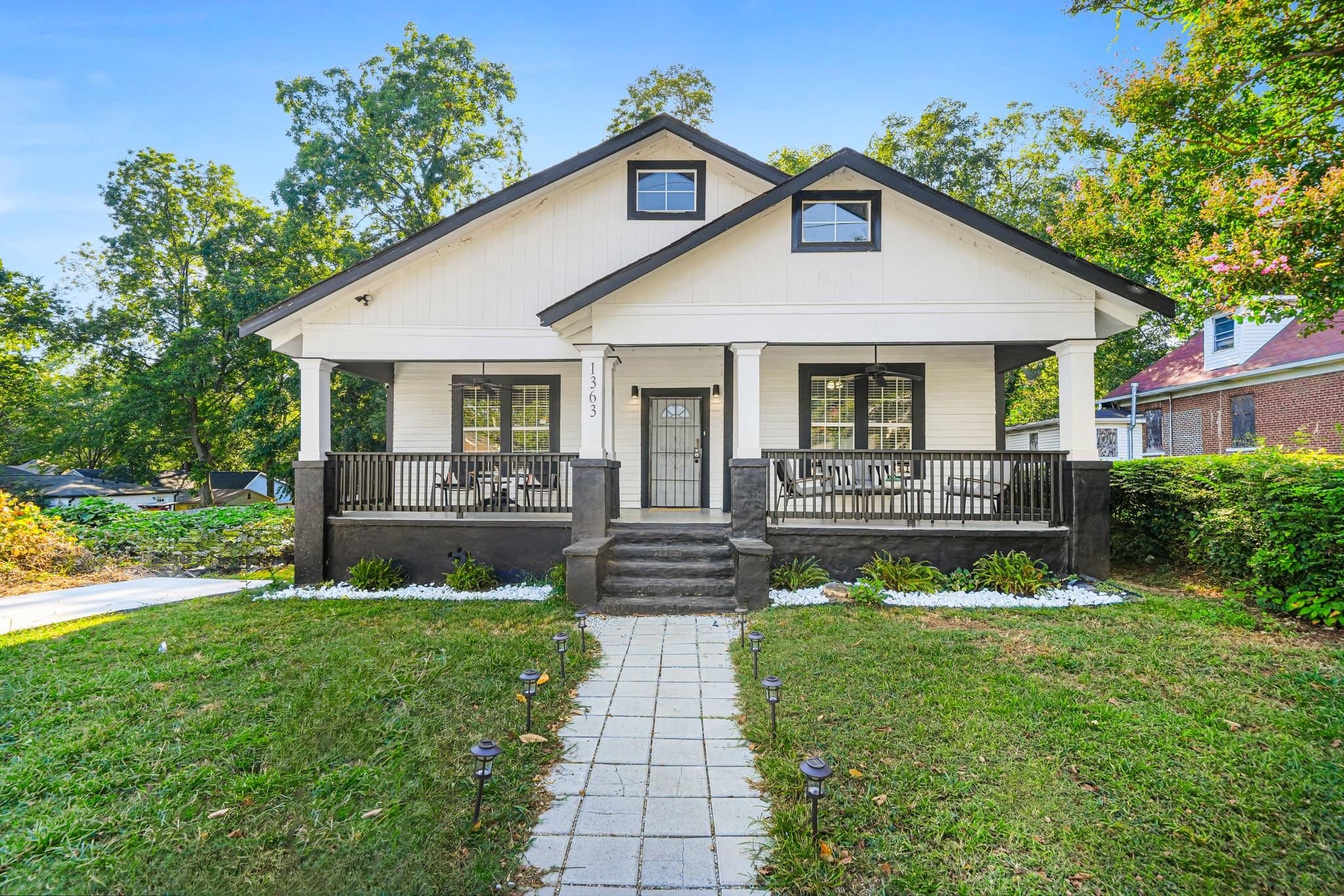 Atlanta House: 1363 Jonesboro Rd SE,