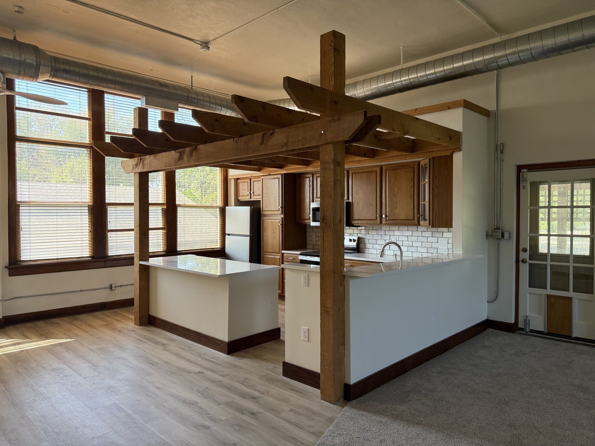 Wichita Apartment: 249 N Athenian Ave