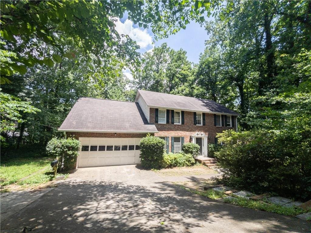Tucker House: 965 Millbrook Court