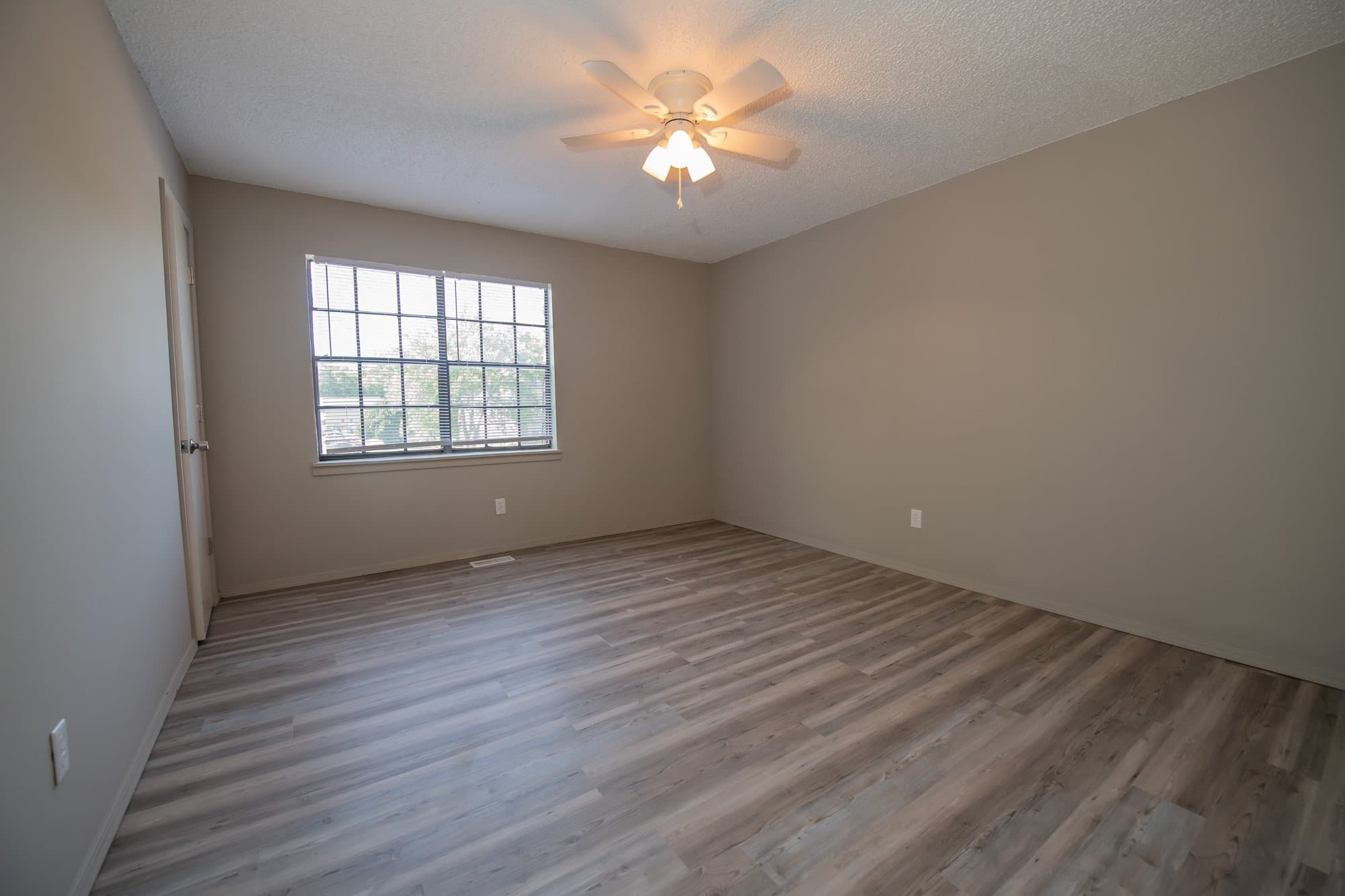 Fayetteville Townhome: 2054 N Garland Ave