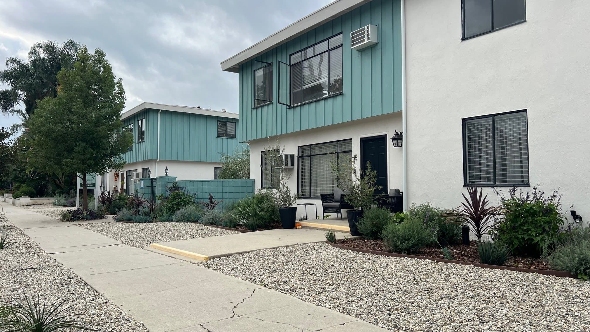 Sherman Oaks Apartment: 4469 Murietta Ave