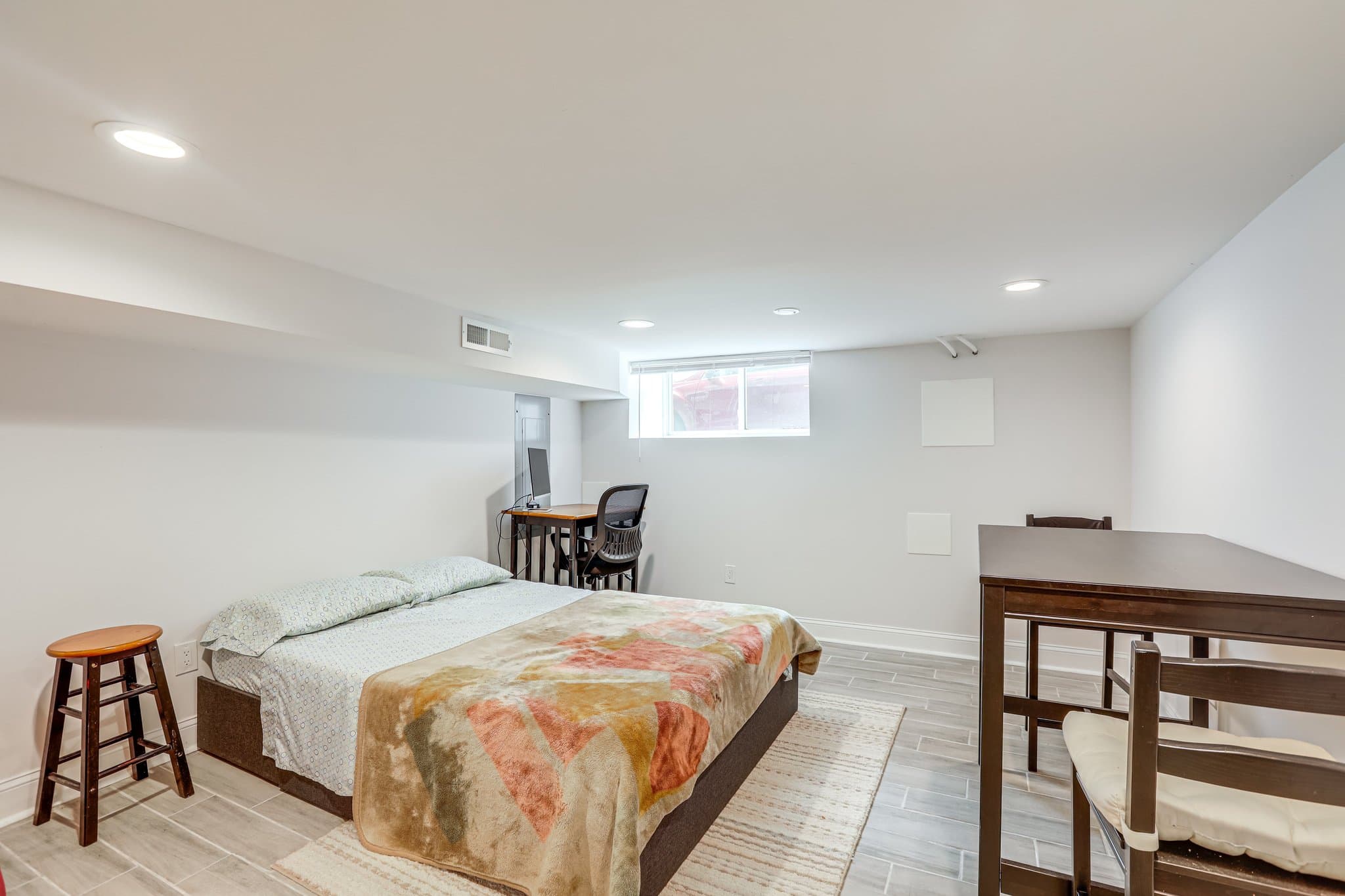 Philadelphia House: 1322 S Mole St