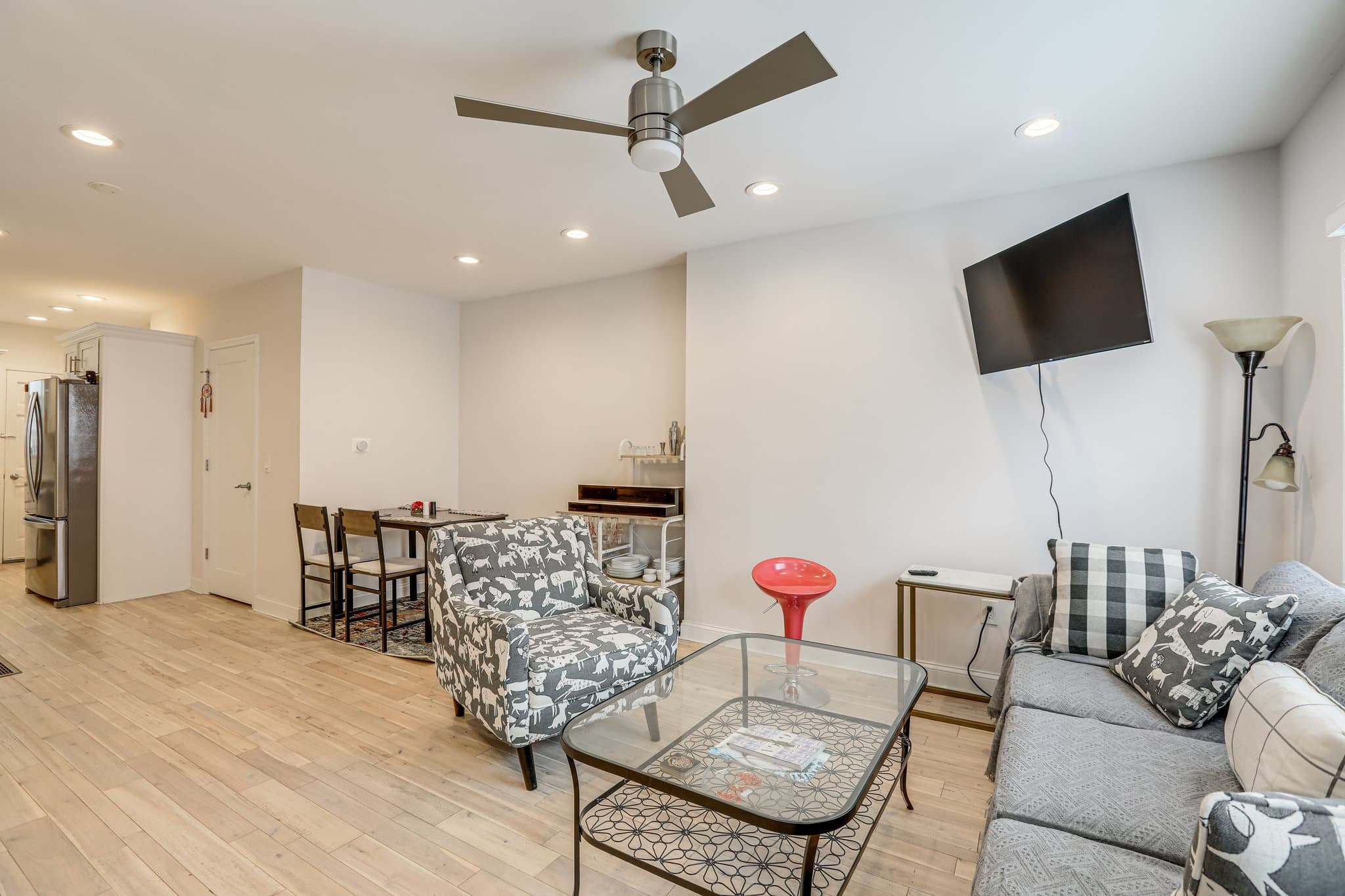 Philadelphia House: 1322 S Mole St